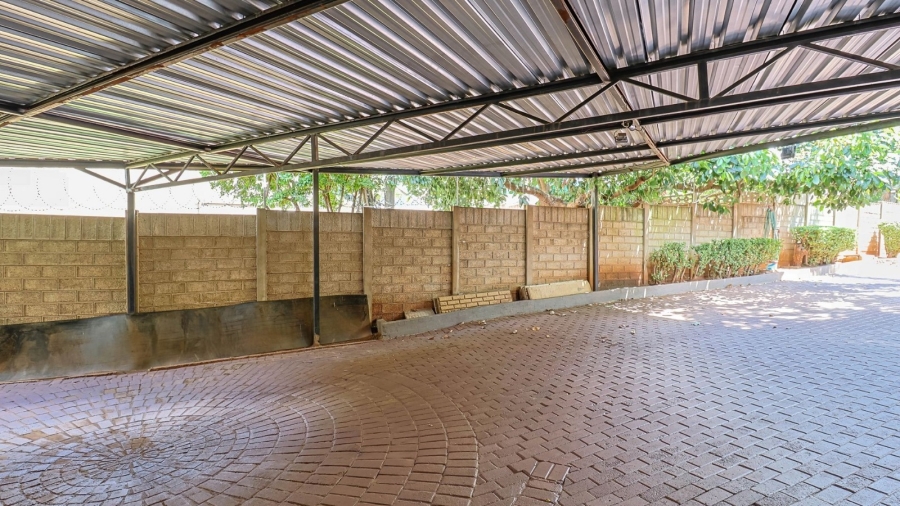 4 Bedroom Property for Sale in Safari Gardens North West